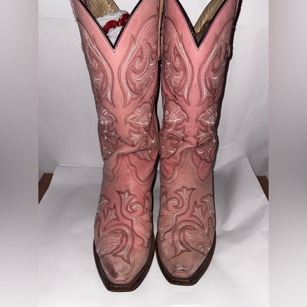 Corral Pink Heeled Boots with Ornate Stitching- Women’s Size 10 in Light Pink